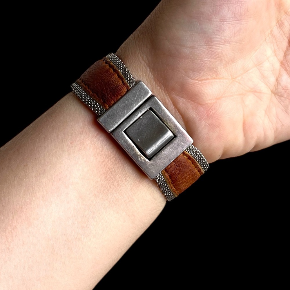 Streets Ahead Leather Wrap Bracelet SM Size 6